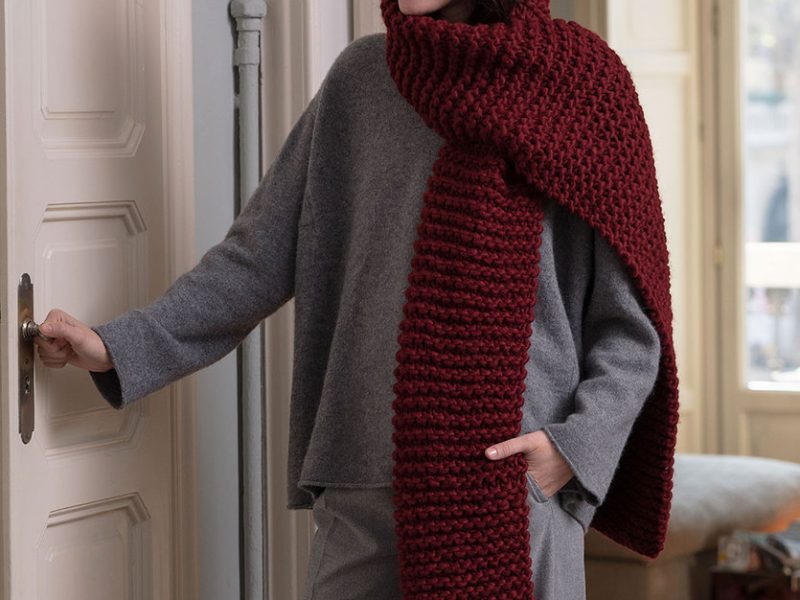 Free Knitting Patter for a Chunky Beginner Scarf