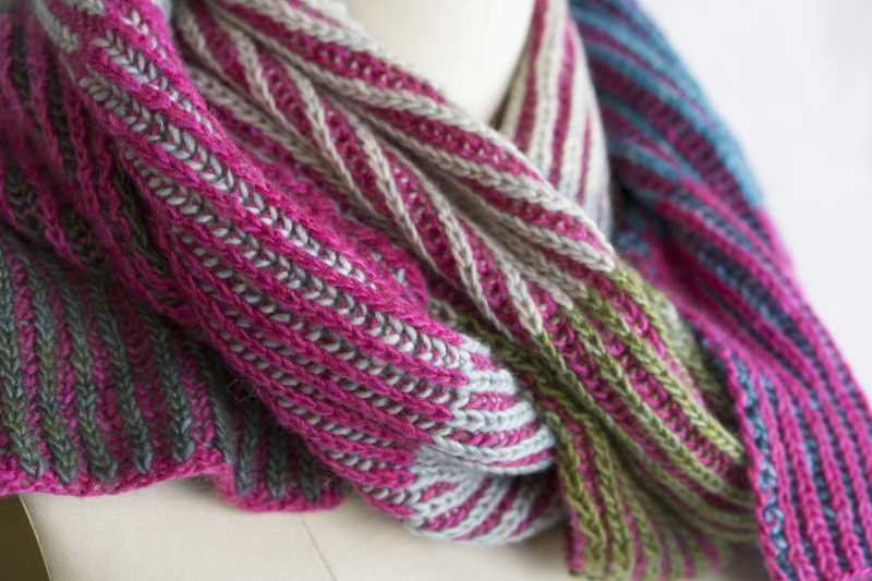 Free Knitting Pattern for a Byberry Scarf. Free brioche knitting pattern
