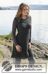 Free knitting pattern for a sleevless dress with rib and stockinette stitch