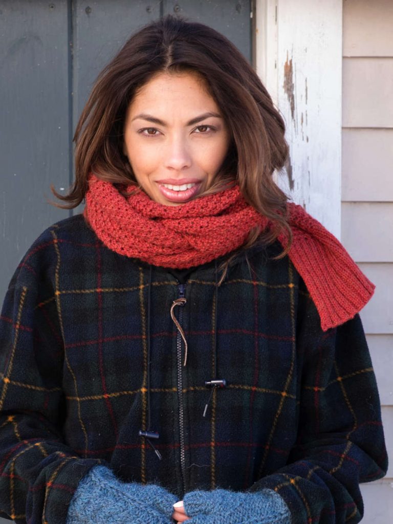 Free Knitting Pattern for a Scarf Quinn. Easy textured scarf knitting pattern.