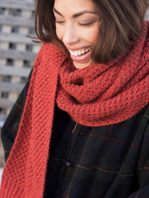 Free Knitting Pattern for a Scarf Quinn. Easy textured scarf knitting pattern.