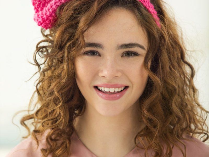 Free Knitting Pattern for a Seed Stitch Bow Headband