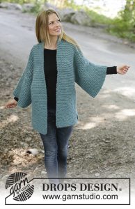 Free Knitting Pattern for a Garter Stitch Jacket Emerald Isle. The piece is worked in garter stitch with shawl collar, split in sides and kimono sleeves.