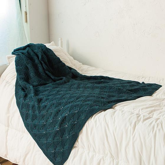 Free knitting pattern for a lace throw blanket