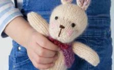 Free Knitting Pattern for a Cute Easter Bunny