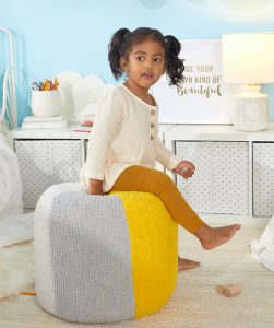 Free Pattern for a Knit Fleecy Pouf