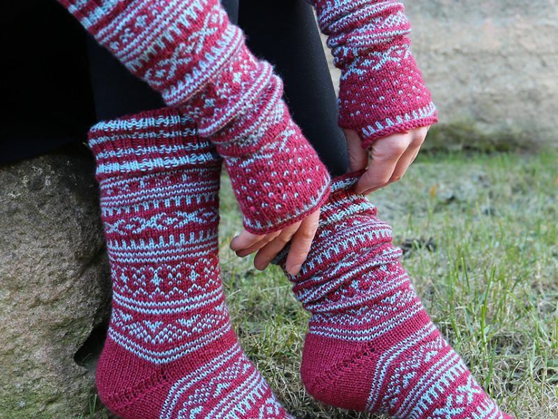 Free Knitting Pattern for Mitts and Socks with Norwegian Pattern