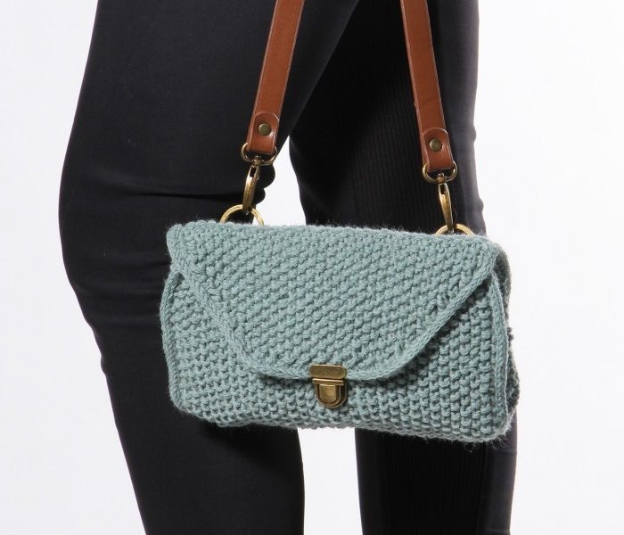 Free Knitting Pattern for a Bellis Purse