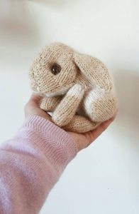 Free Knitting Pattern for an Easter Bunny