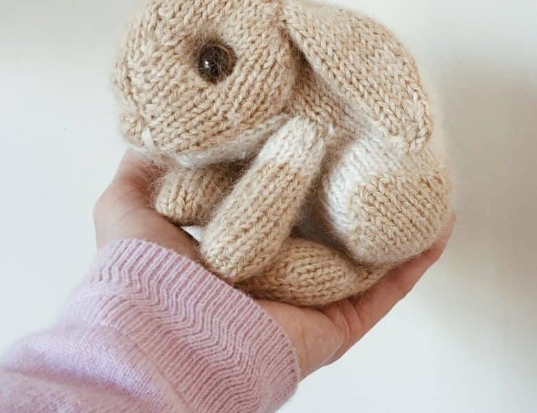 Free Knitting Pattern for an Easter Bunny