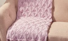Free Knitting Pattern with a Lace Stitch and Tassels