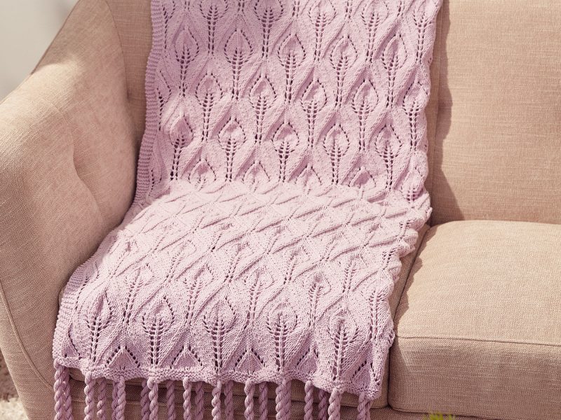 Free Knitting Pattern with a Lace Stitch and Tassels