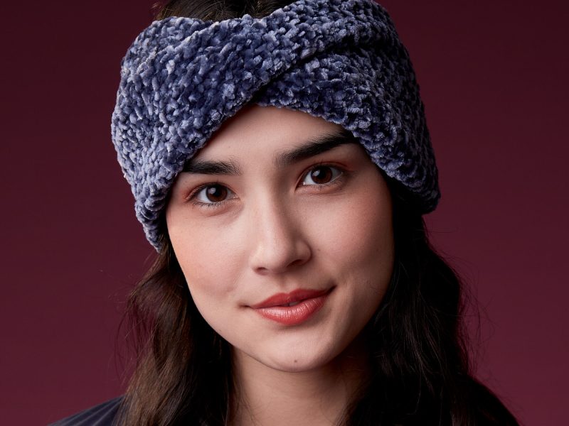 Free Knitting Pattern for a Beginner Twisted Headband