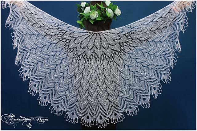 Free Knitting Pattern for a Marshmallow Ice Cream Lace Shawl