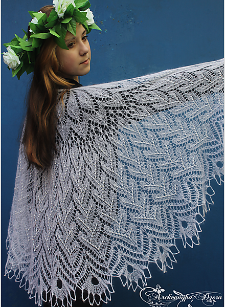 Free Knitting Pattern for a Marshmallow Ice Cream Lace Shawl