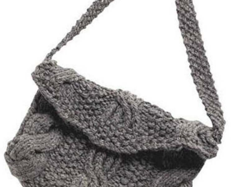 Free Knitting Pattern for a Ribbed Cable Purse