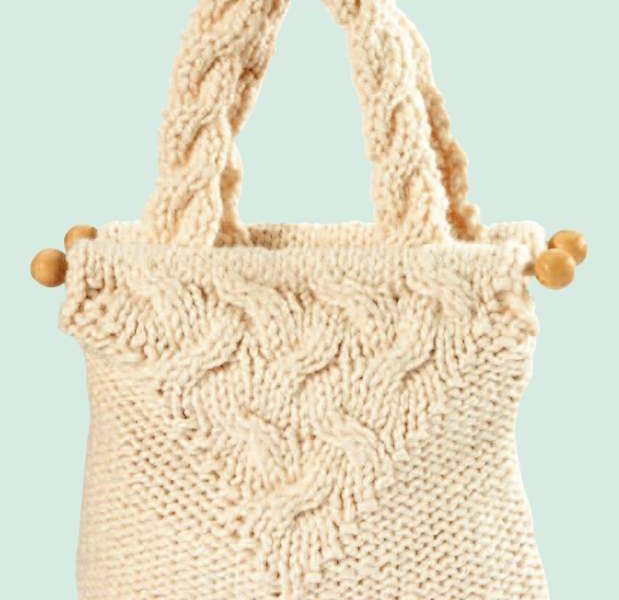 Free Pattern for a Cable Knit Purse
