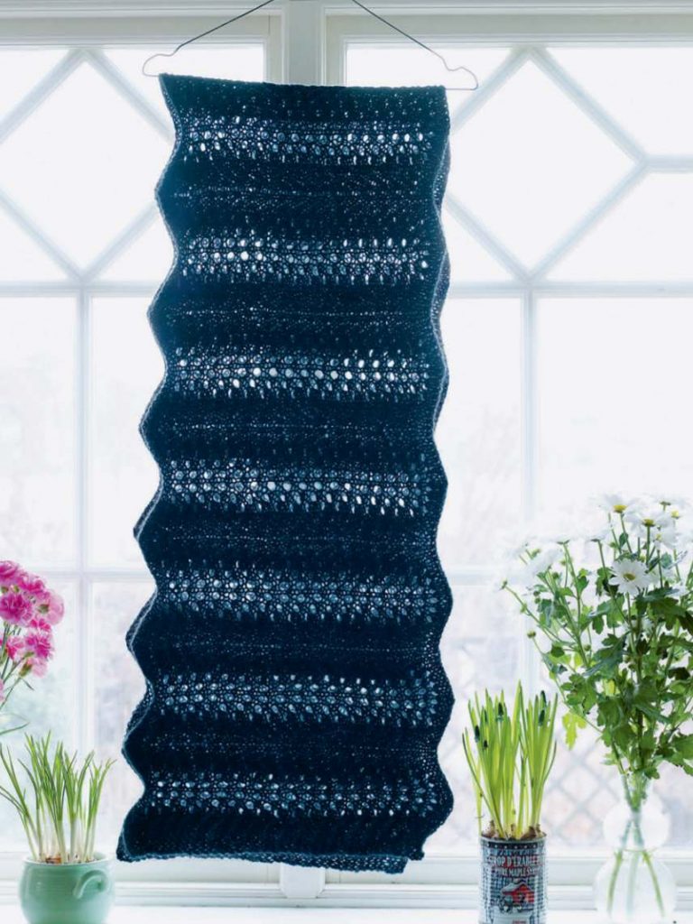 Free modern women's knitting patterns peacock scarf