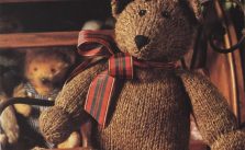 Free knitting pattern for a classic teddy bear