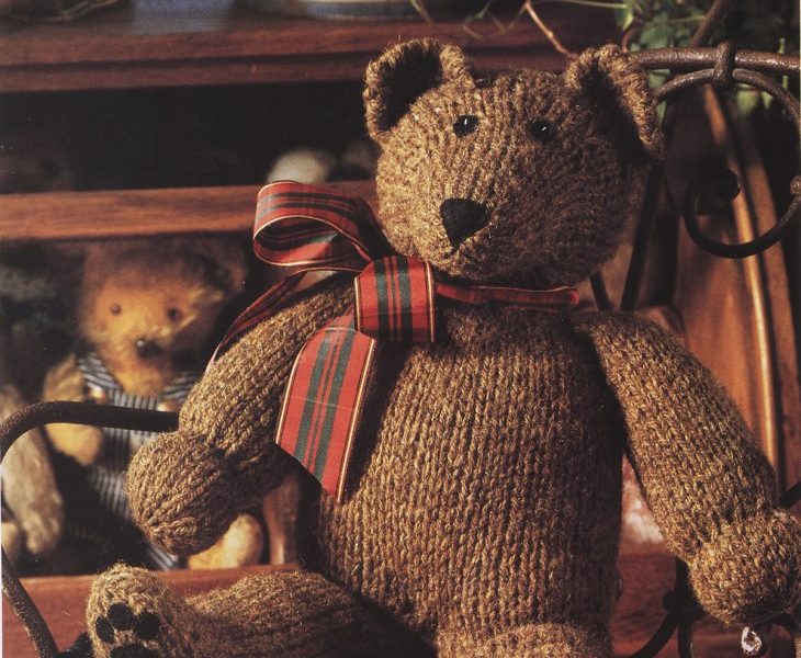 Free knitting pattern for a classic teddy bear