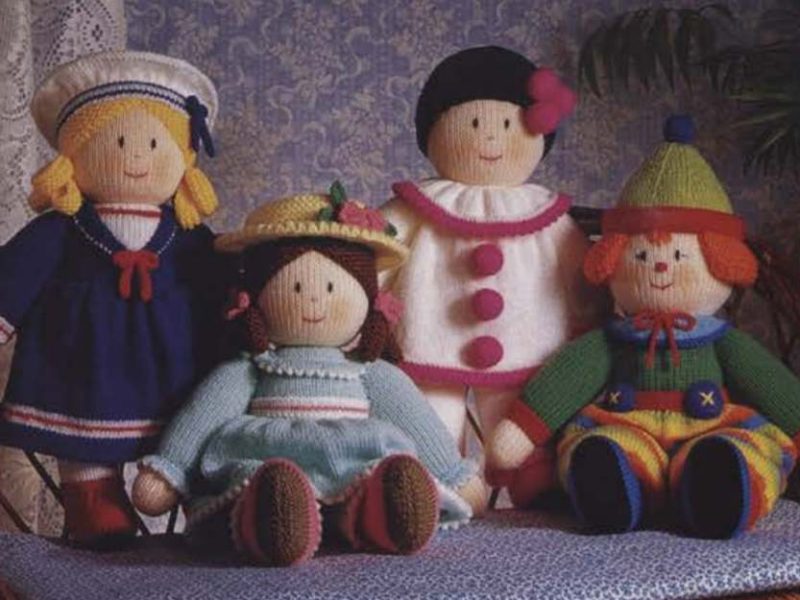 Free knitting pattern for dolls