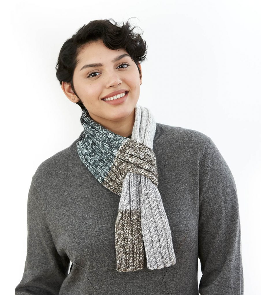 Free knitting pattern for a keyhole scarf