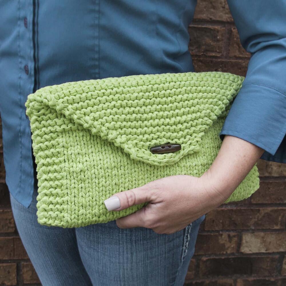 Promenade Clutch Knit Pattern Free Download