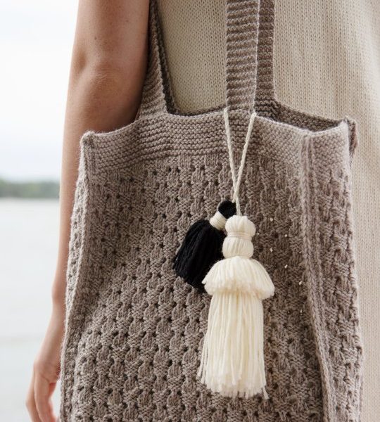 Free Knit Pattern for a Beach Bag