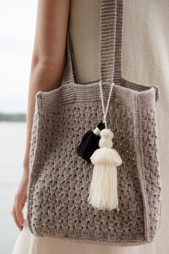 Free Knit Pattern for a Beach Bag