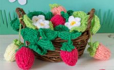 Free knitting pattern for a basket of strawberries