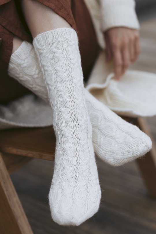 14 + Free Cable Pattern Sock Knitting Patterns - Knitting Bee