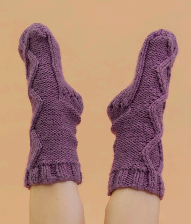 easy cable knit sock pattern