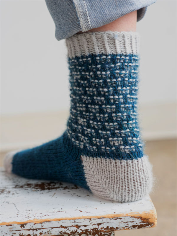 Free Knitting Pattern for 2 Color Socks