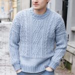 Free knitted sweater with cables for men