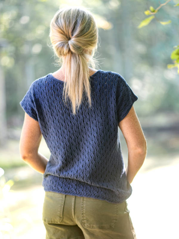 Free Knitting Pattern for a Ladies Eyelet Top