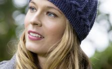 Hat and shawl with cable pattern set free knitting