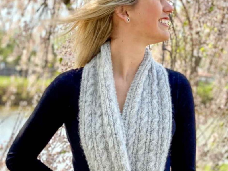 Free Knitting Pattern for a Cabled Avita Scarf