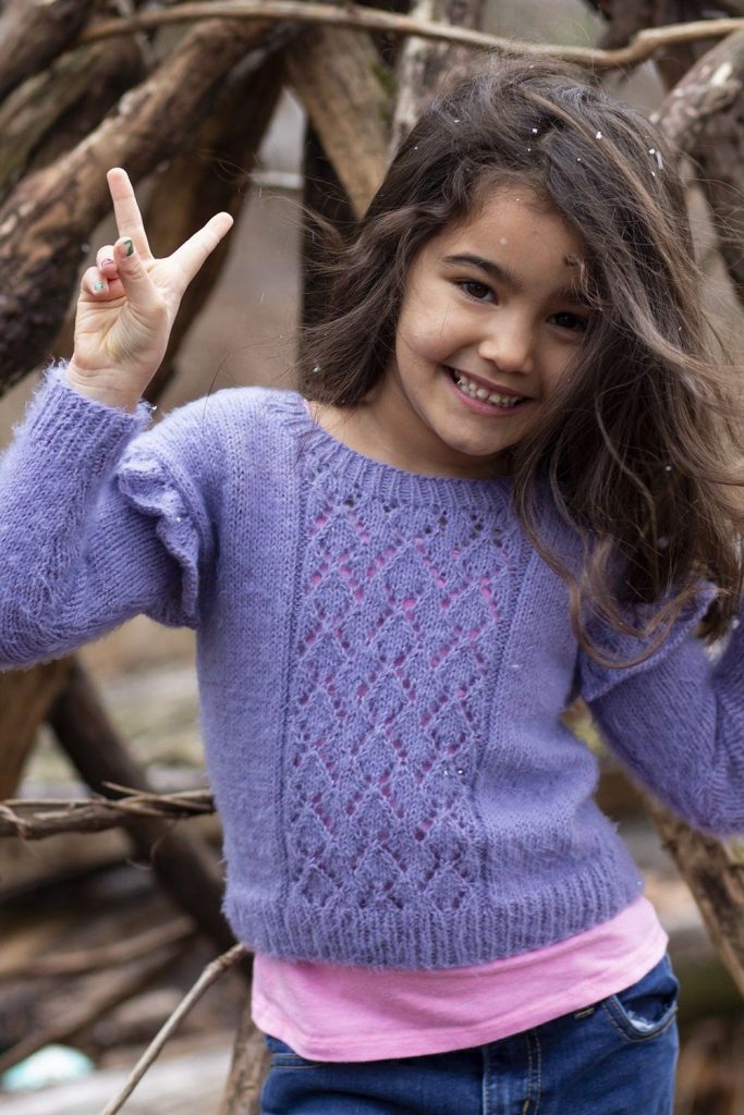 Free lace sweater knitting pattern for girls