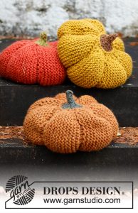 Free Knitting Pattern for a Knitted Pumpkin Pillow