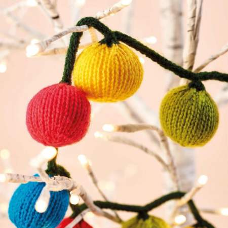Free knitting pattern for Christmas Lights