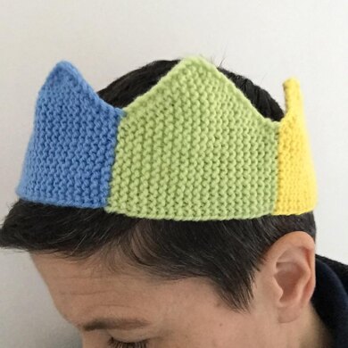 Free knitting pattern for a cracker hat