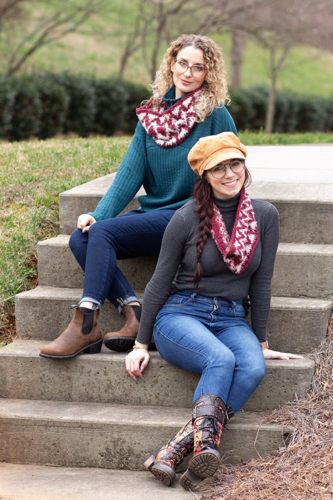 Free Knitting Pattern for a Mirror Image Cowl