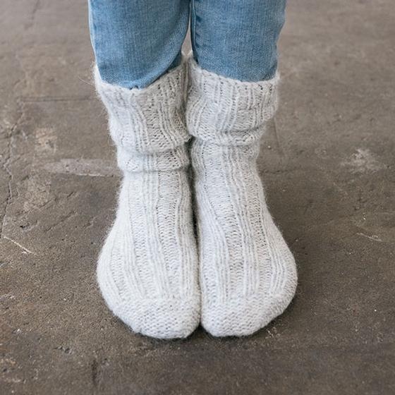 120 + Free Sock Knitting Patterns Perfect for Winter! (151 free ...