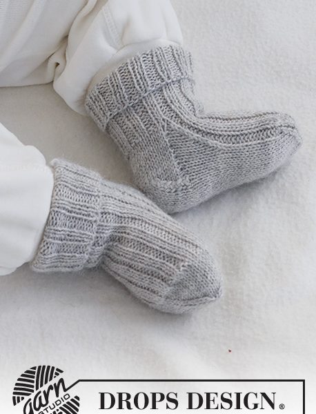 Free Knitting Pattern for Little Pearl Baby Socks