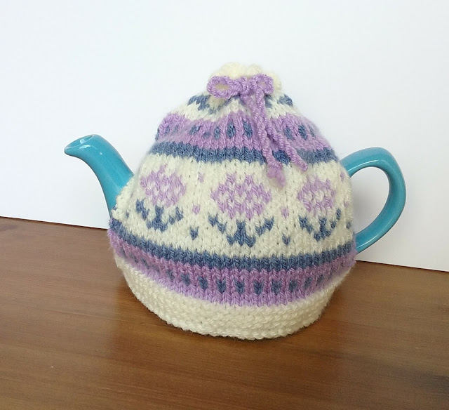 Fair Isle One cup Tea Cosy with a flower design