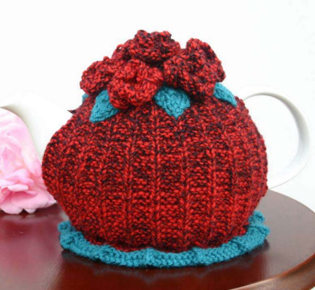 Free Knitting Pattern for a 6 Cup Tea Pot Cosy
