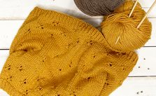 Free Knitting Pattern for a Sweet Grapes Cowl