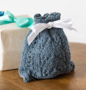 Free Knit Pattern for a Generations Lace Purse