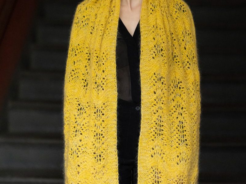 Free Knit Pattern for a Lace Damascus Scarf