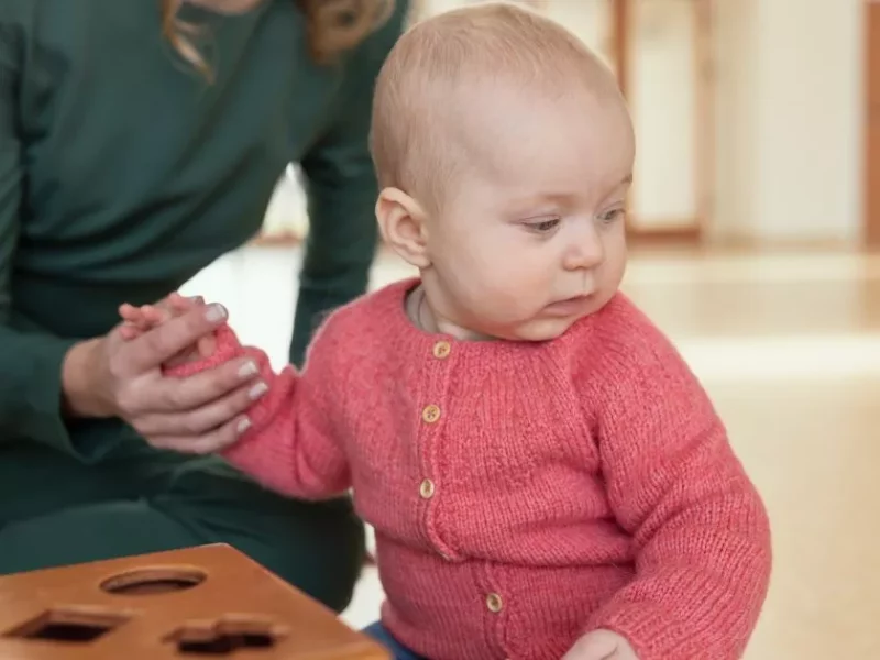 Free Knitting Pattern for Baby Cardigan Ypsilon